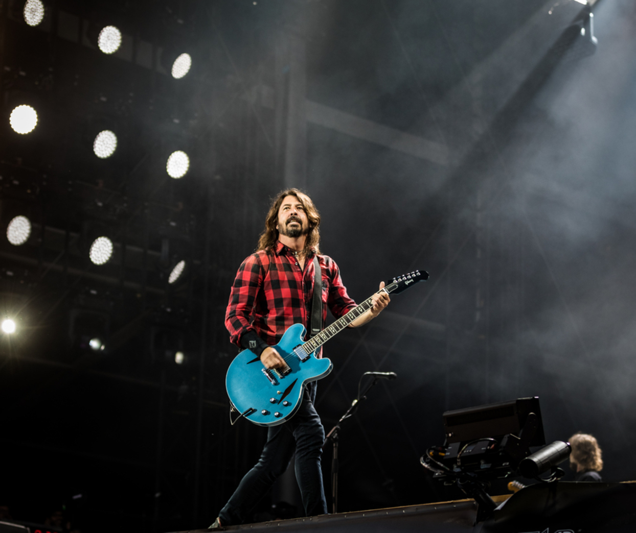 Dave Grohl Performs Nirvana's "In Bloom" with Trombone Shorty