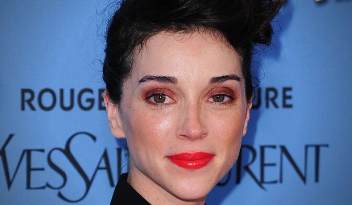 St Vincent To Narrate New Podcast History Listen Rock St Vincent To Narrate New Podcast History Listen Rock