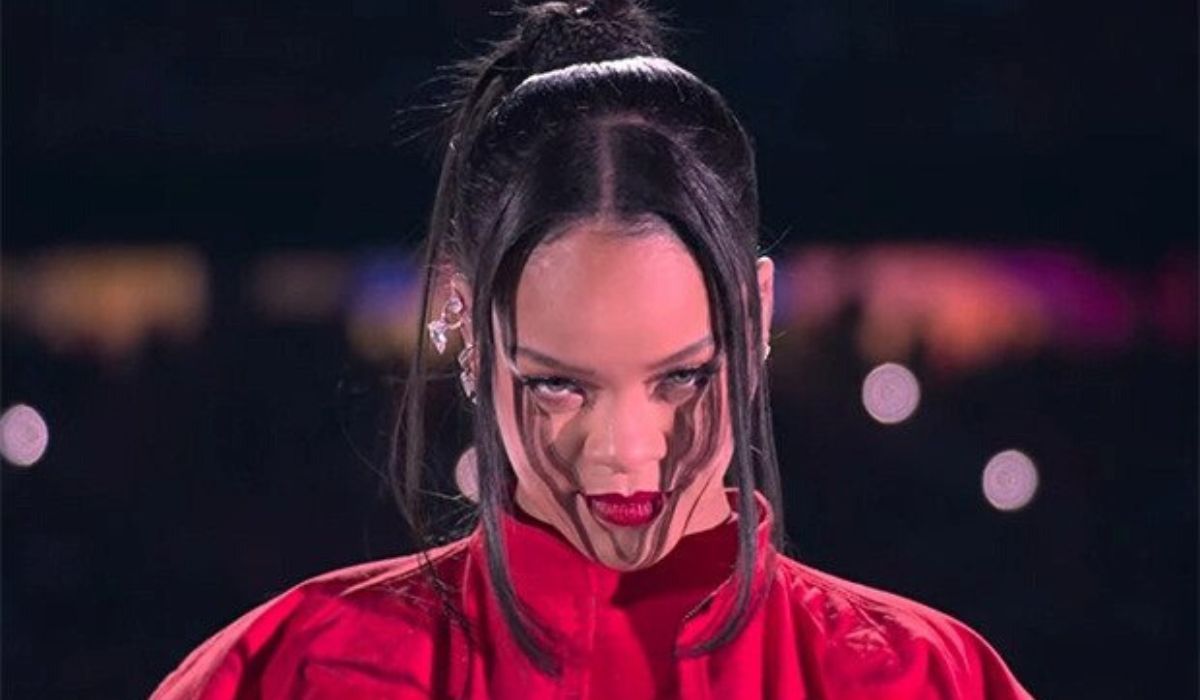 Pregnant Rihanna Shines Bright Like a Diamond During Super Bowl LVII Halftime Show