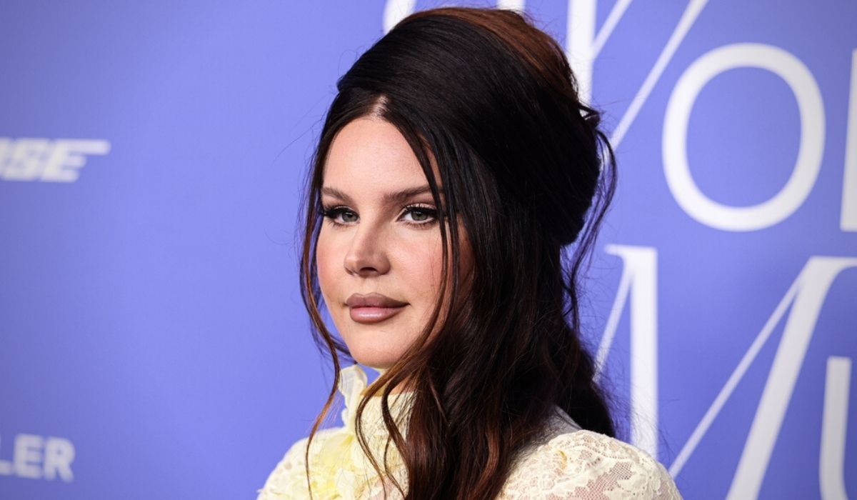 Lana Del Rey Shares New Song 'The Grants'