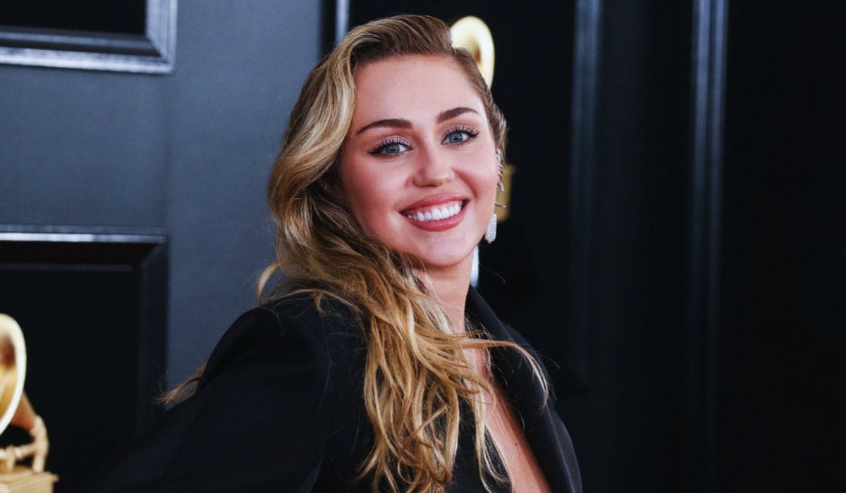 Miley Cyrus Releases New Hannah Montana Song